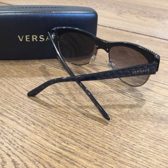 Versace Sunglasses Black w/ Shimmery Silver Patterns - Picture 6 of 10